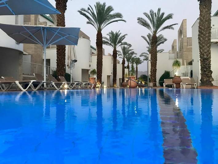 Aparthotel para 8 personas, con piscina y vistas además de vistas al lago y balcón - 1