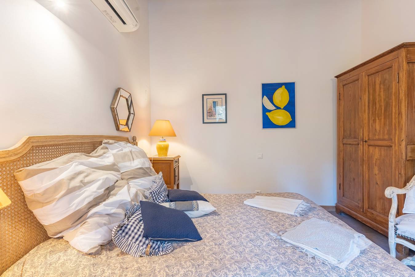 Bed & Breakfast 'Gourmandise' mit Gemeinschaftspool, Wlan und Klimaanlage in Puget, Regionaler Naturpark Luberon