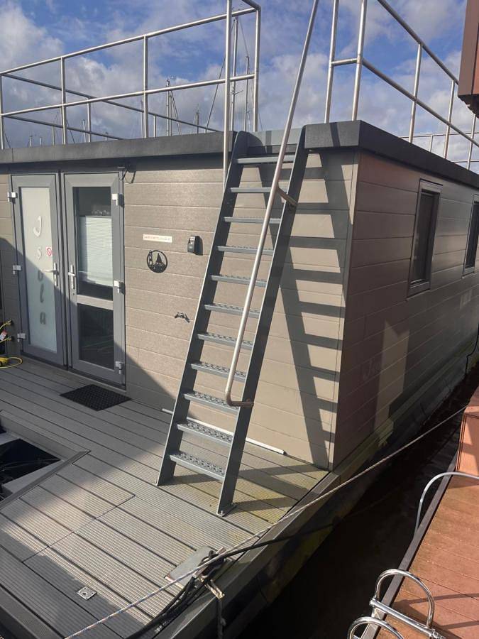 Bateau pour 4 personnes, avec vue sur le lac ainsi que vue et balcon dans Monnickendam