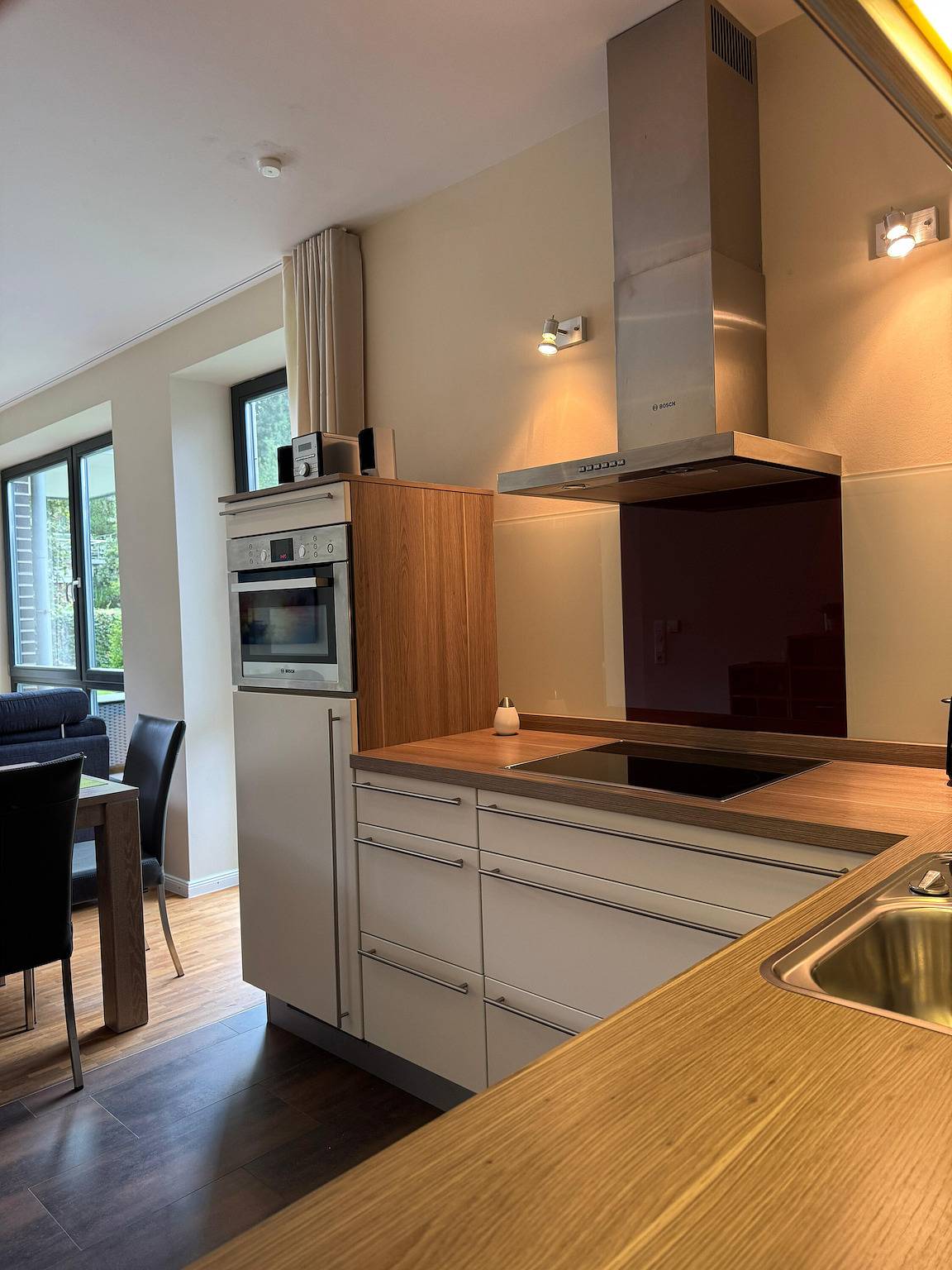 Apartamento entero, Apartamento 'Moderne 2 Pers' con terraza privada, jardín compartido y Wi-Fi in Zwischenahner Meer, Bad Zwischenahn