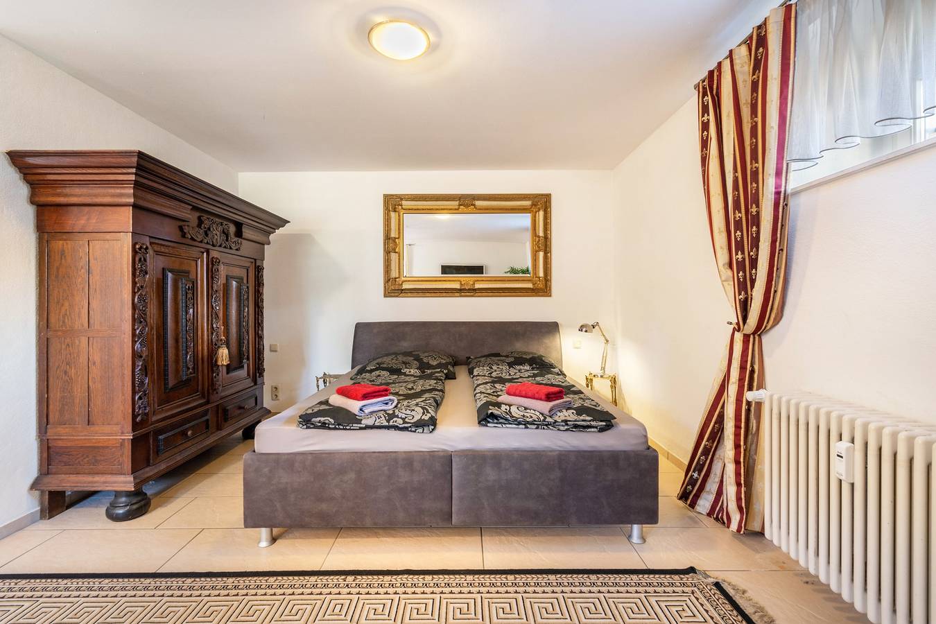 Ganze Wohnung, Ferienwohnung '2 Souterrain' mit privatem Garten und Wi-Fi in Blasewitz, Dresden