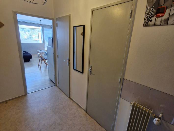 Gîte pour 7 personnes, avec terrasse dans Station de Super-Besse (Super-Besse) - 4