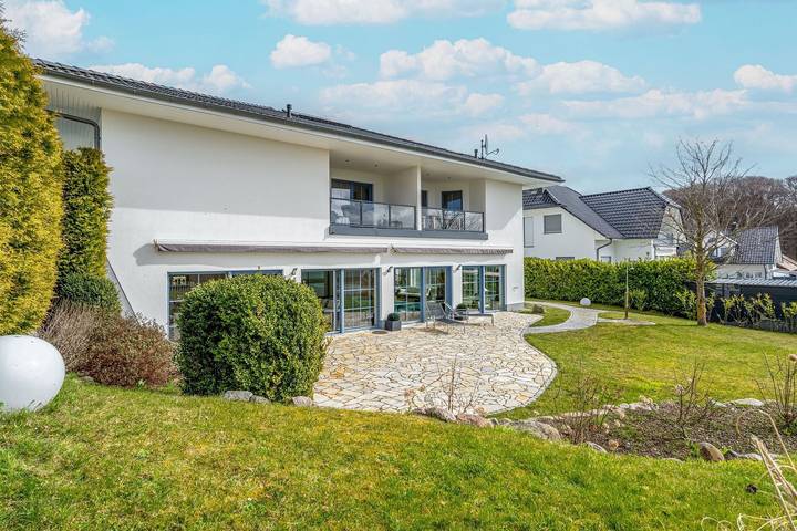 Ferienwohnung für 4 Personen, mit Balkon und Seeblick sowie Ausblick in Sassnitz, Rügen