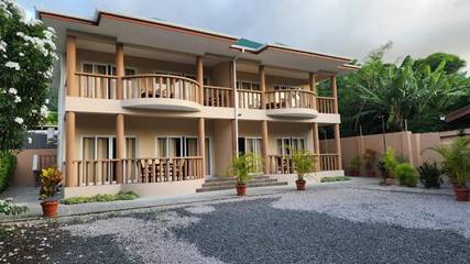 Gîte pour 2 personnes, avec terrasse et vue dans Beau Vallon