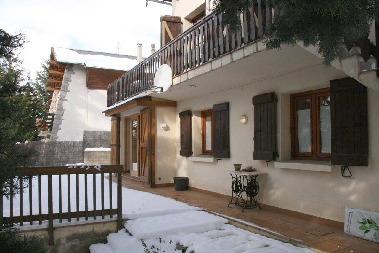 Appartement entier, Apartment with Mountain View in Saillagouse, Parc naturel régional des Pyrénées catalanes