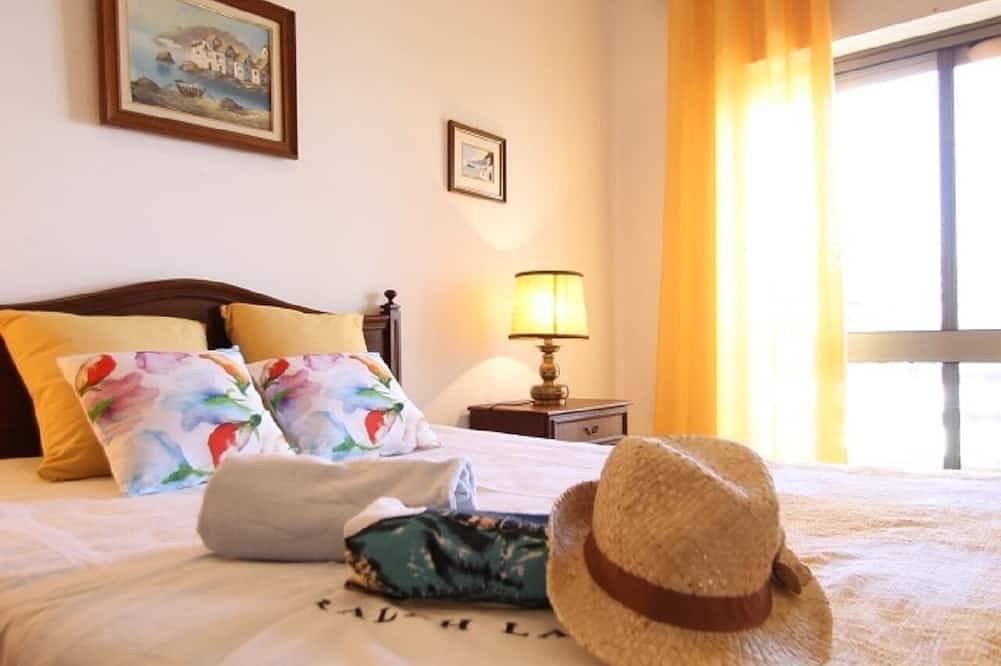 Ganze Wohnung, Bombordo - 1 Minute vom Strand entfernt in Armação de Pêra (costa), Faro Distrikt