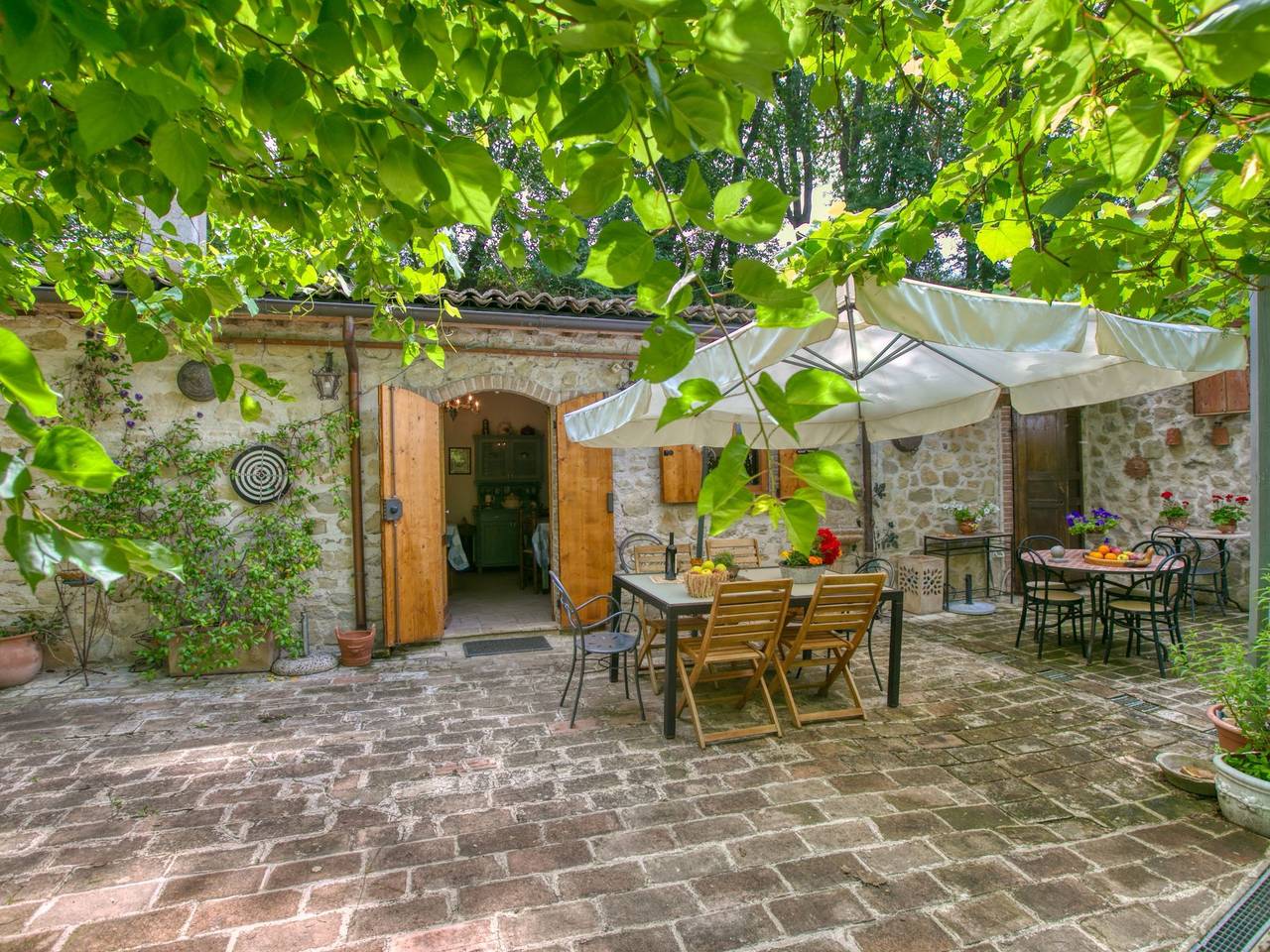 Casa en Assisi con piscina climatizada in Asís, Provincia de Perugia