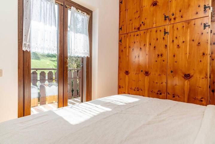 Ferienwohnung für 4 Personen, mit Ausblick und Balkon sowie Garten - 1