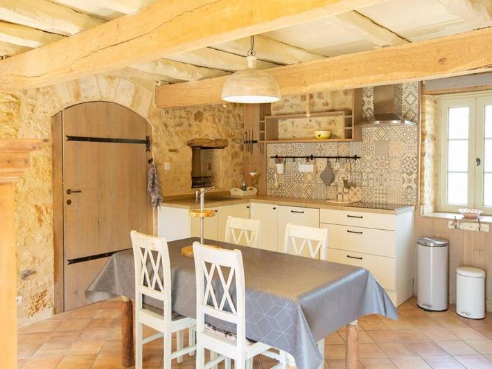 Location de vacances pour 6 personnes, avec jardin ainsi que piscine et jacuzzi à Loubejac - 3