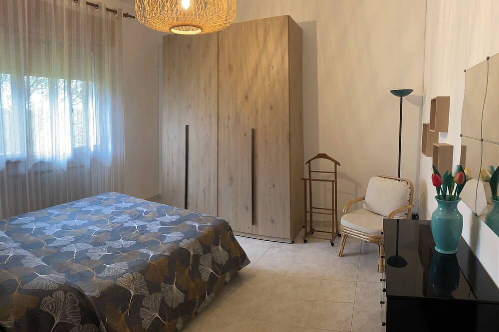 Apartamento entero, Casa Giorgia welcomes you to the greenery of the Delta with its relaxing quietness in Rosolina, Polesine