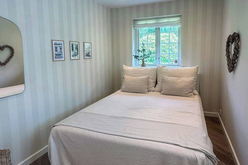 Luxusferienhaus mit Innenpool in Hornbæk in Hornbæk, Kattegat Küste