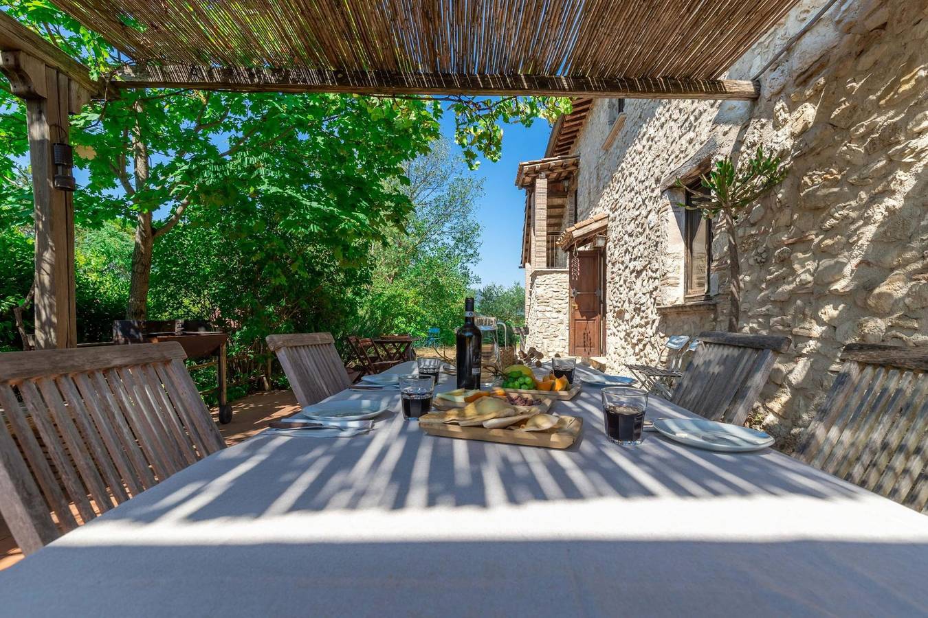 Villa per 8 persone con terrazza in Colli sul Velino, Provincia di Rieti