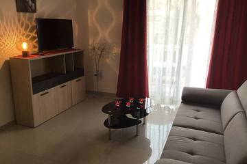 Gîte pour 4 personnes, avec balcon dans Qawra