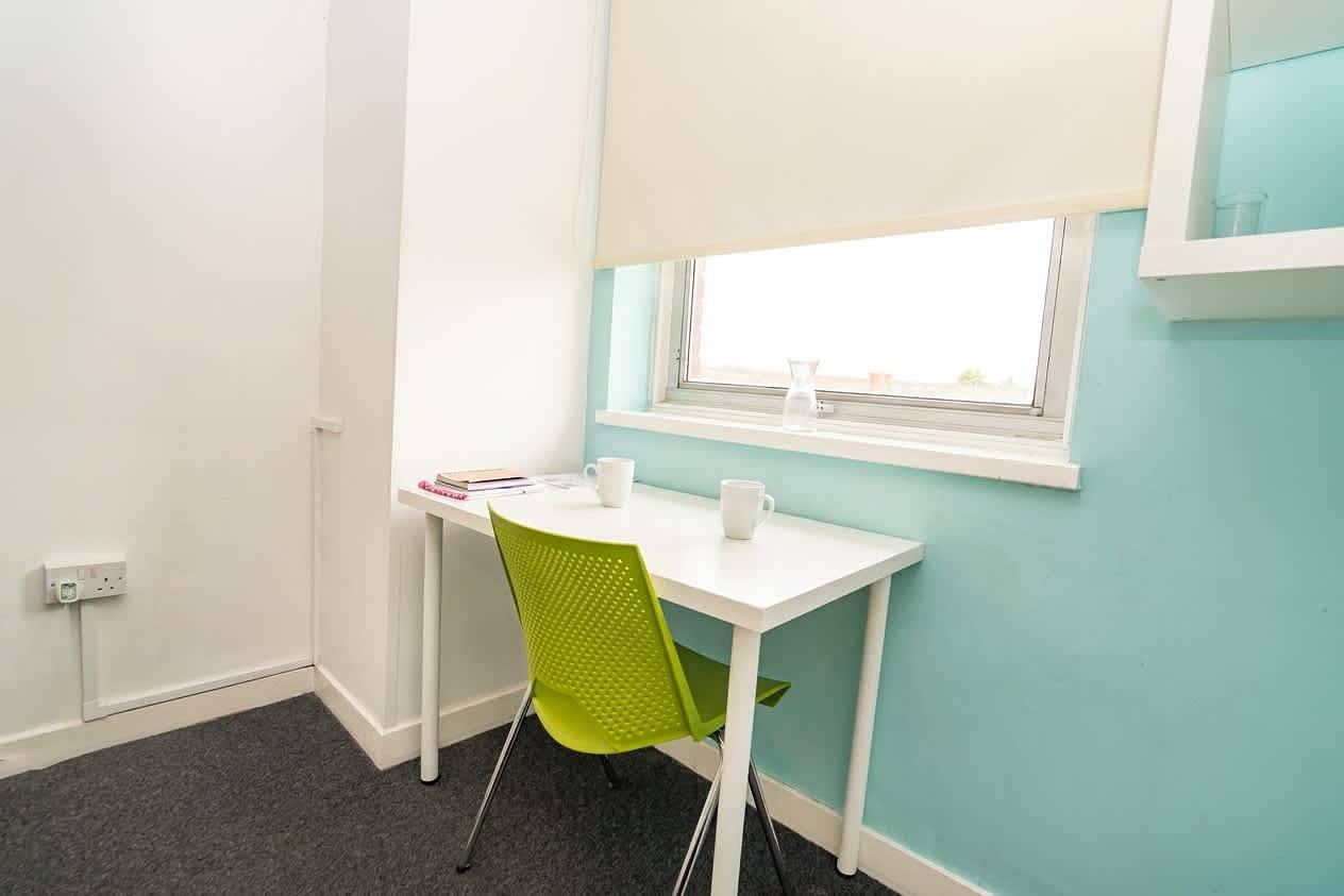 Entire apartment, Cosy En-Suite Room in Central Coventry in Coventry, Birmingham Area