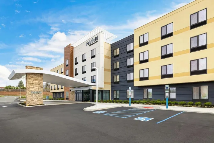 Hotel para 5 personas - 1