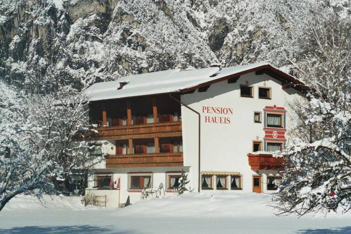 Hotel für 2 Personen, mit Balkon und Terrasse sowie Garten und Ausblick in Zams - 4