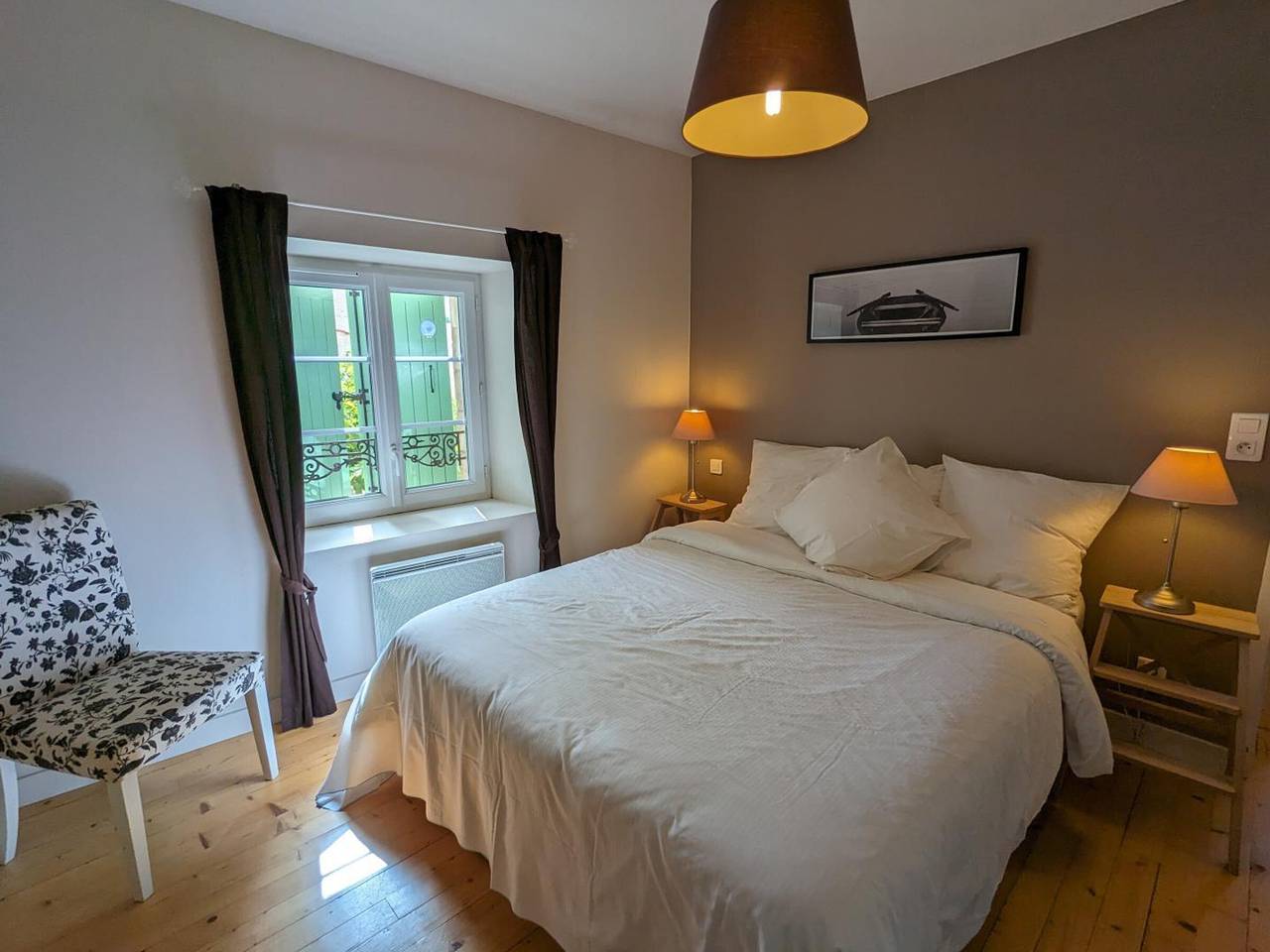 Casa rural con jardín privado, cerca de Charente, equipada para 4-6 personas, ideal para familias. in Coulonges, Charente