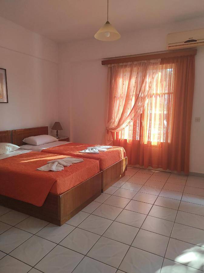 Ferienwohnung für 2 Personen, mit Ausblick und Garten, mit Haustier in Petra (Griechenland)