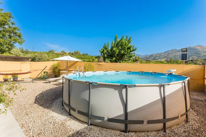 Villa pour 2 personnes, avec jardin dans 