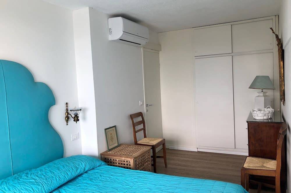 Apartamento entero, Apartamento Viareggio Città Giardino con vistas al mar y terraza in Viareggio, Costa de la Maremma
