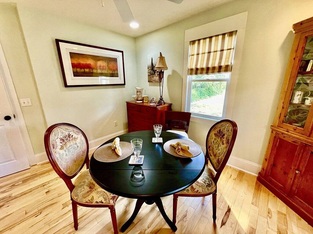 Ganze Wohnung, The Tuscan Suite , at Magnolia Court in Beaufort, Beaufort County