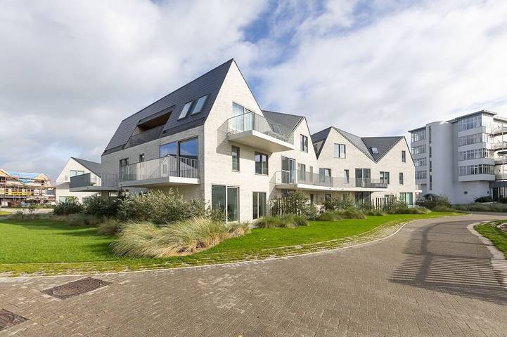 Ferienwohnung für 5 Personen, mit Balkon und Pool in Westende