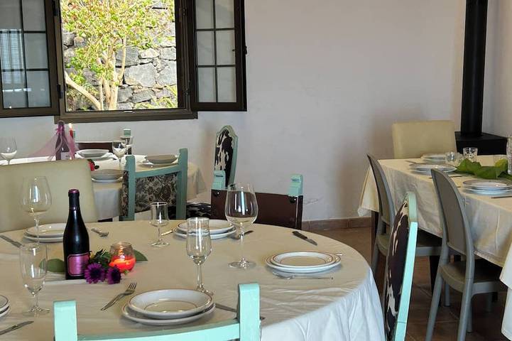 Cottage overlooking the Teide and the Atlantic Ocean in San Juan de la Rambla, Tenerife du Nord