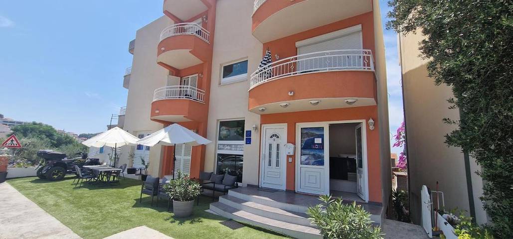 Ferienhaus für 4 Personen, mit Garten und Ausblick in Tucepi - 3