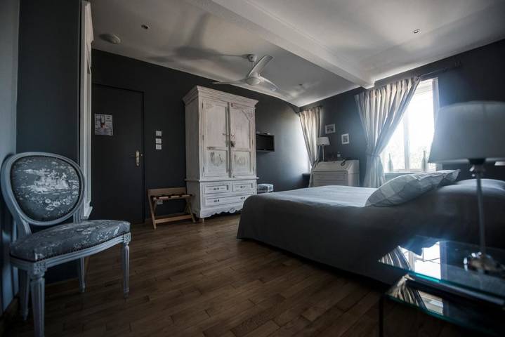 Hôtel pour 2 personnes, avec jardin ainsi que piscine et jacuzzi à Saint-Médard-d'Eyrans - 3