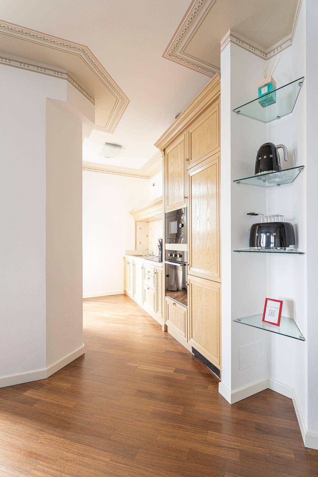 Appartement 'La Gioconda' met Uitzicht op het Meer, Wi-Fi en Airconditioning, foto 12