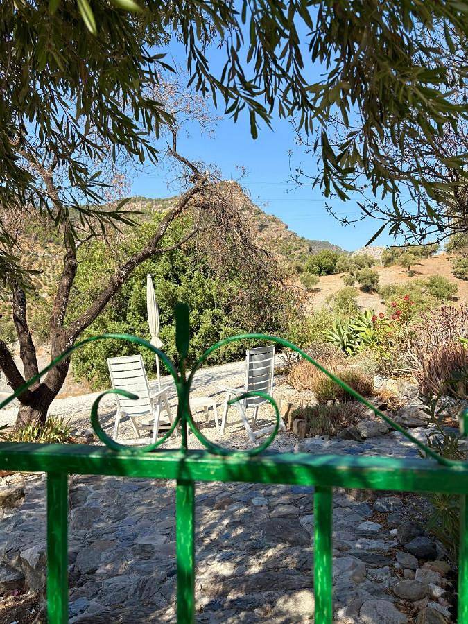 Casa rural para 2 personas, con jardín además de vistas y piscina, Se admiten mascotas en Álora - 2