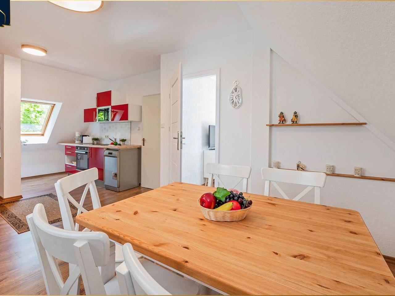 Entire holiday apartment, Ferienwohnung Am Bahnhof - Ferienwohnung Nahe des  Bahnhofs in Seebad Ahlbeck mit Terrasse und Gartenblick in Drei Kaiserbäder, Heringsdorf