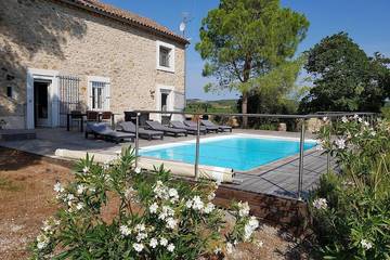 Agriturismo pour 6 personnes, avec terrasse et jardin à Lézignan-Corbières