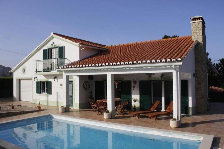 Casa de férias para 3 pessoas, com Piscina em Arrifana