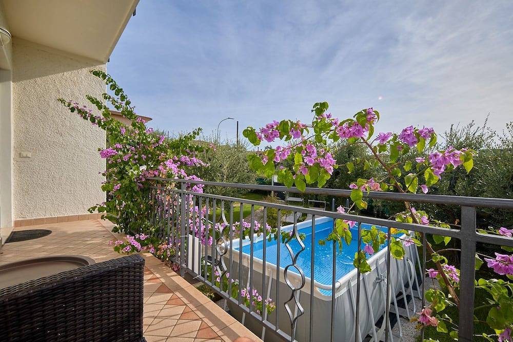 Ganze Wohnung, Minerva Holidayhome - Mimosa Wohnung in Manerba del Garda, Gardasee-Berge