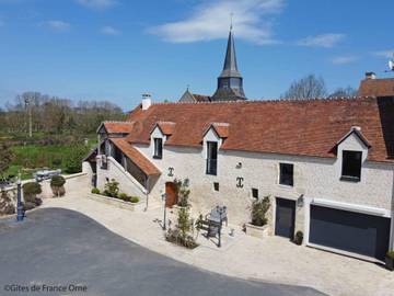 Gîte pour 6 personnes, avec jardin dans Monts Sur Orne