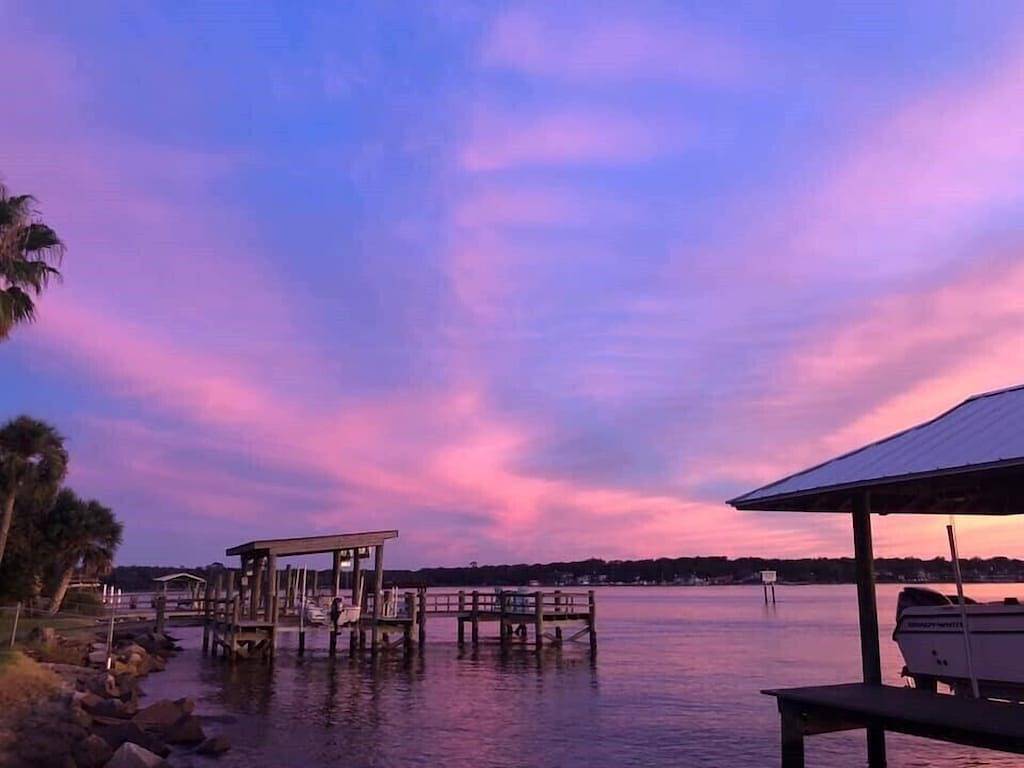 Peaceful Island Retreat - Heated Pool in Jacksonville, Duval County