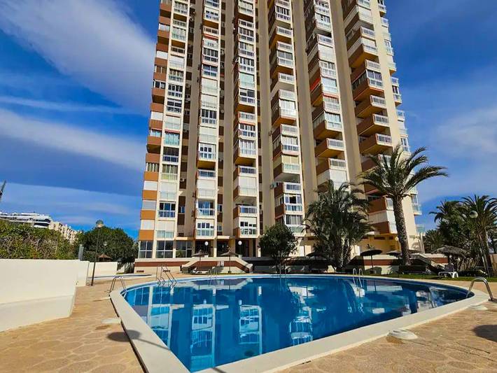 Gîte pour 4 personnes, avec Vue sur l’océan et Balcon/Terrasse ainsi que Jardin et Bassin pour enfant à Alicante - 2