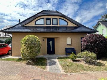 Ferienhaus für 4 Personen, mit Garten und Whirlpool sowie Sauna, kinderfreundlich in Göhren-Lebbin