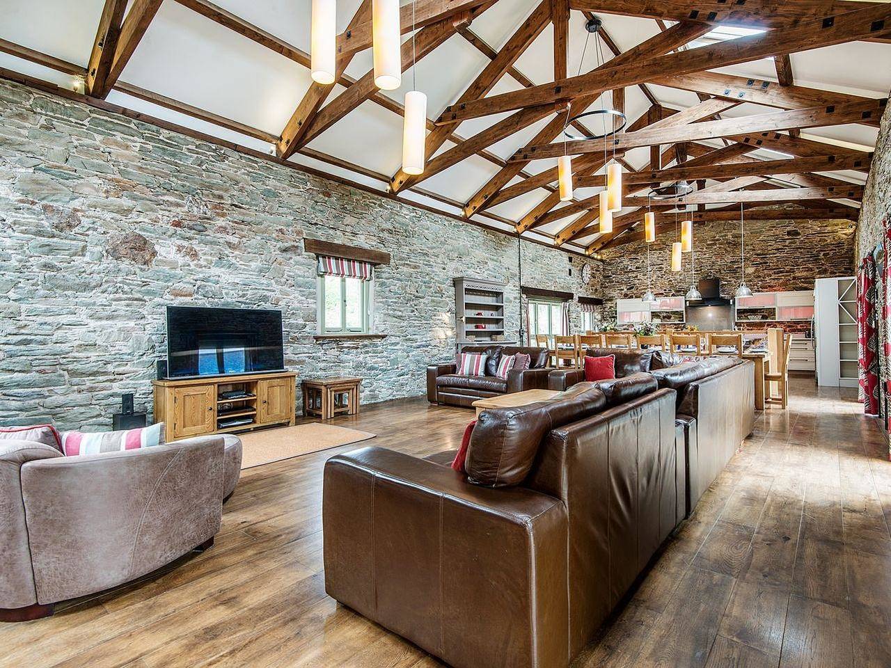 Cottage for 14 People in West Alvington, Devon