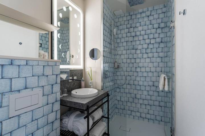 Hôtel pour 2 personnes, avec piscine et sauna dans Theatre Edouard Vii Paris - 2