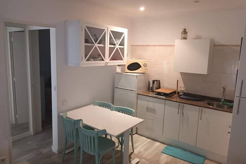 Entire apartment, Stunning Apartment at Beach in Supermaresme, Caldes d'Estrac