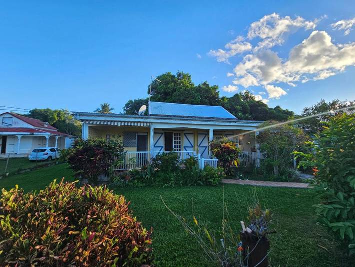 Location de vacances pour 5 personnes, avec terrasse et jardin dans Le Jardin d'Eau