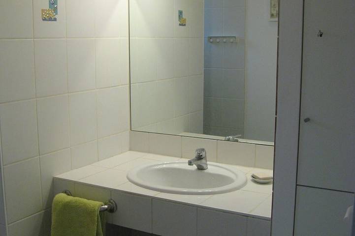 Location de vacances pour 5 personnes, avec jardin ainsi que jacuzzi et terrasse à Saint-Hilaire-la-Forêt - 4