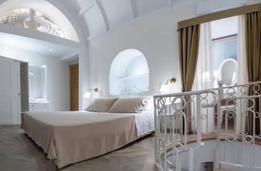 Gîte pour 4 personnes, avec piscine ainsi que jardin et jacuzzi à Massa Lubrense