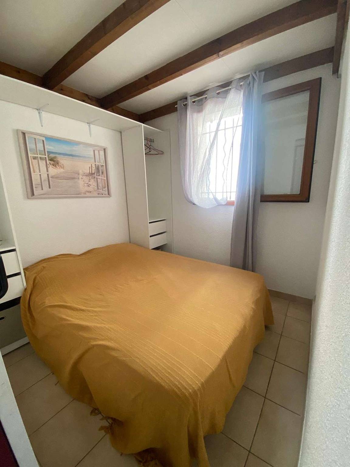 Appartement de vacances entier, Maison de vacances, 4 à 5 couchages, cuisine sejour climatisé dans résidence avec piscine les Jardins de Portiragnes in Portiragnes Plage, Portiragnes