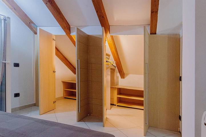 Location de vacances pour 6 personnes, animaux acceptés à Cisano sul Neva - 3