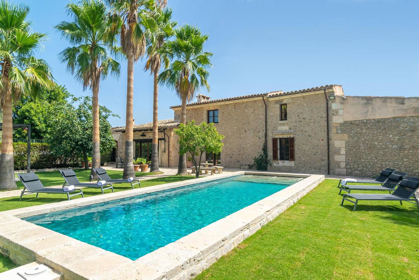 S’Hort Des Capella Verona - Traditional Majorcan house  in a beautiful natural environment Free Wifi in Selva, Majorca Center