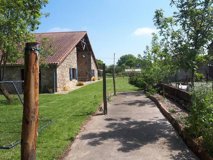 Location de vacances pour 8 personnes, avec terrasse à Bressuire - 4