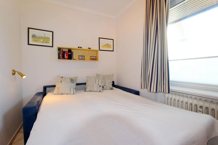 Ganze Wohnung, Helles Ferienappartement in strandnaher Lage in Wenningstedt in Nordfriesische Inseln (Schleswig-Holstein) (Schleswig-Holstein), Wenningstedt